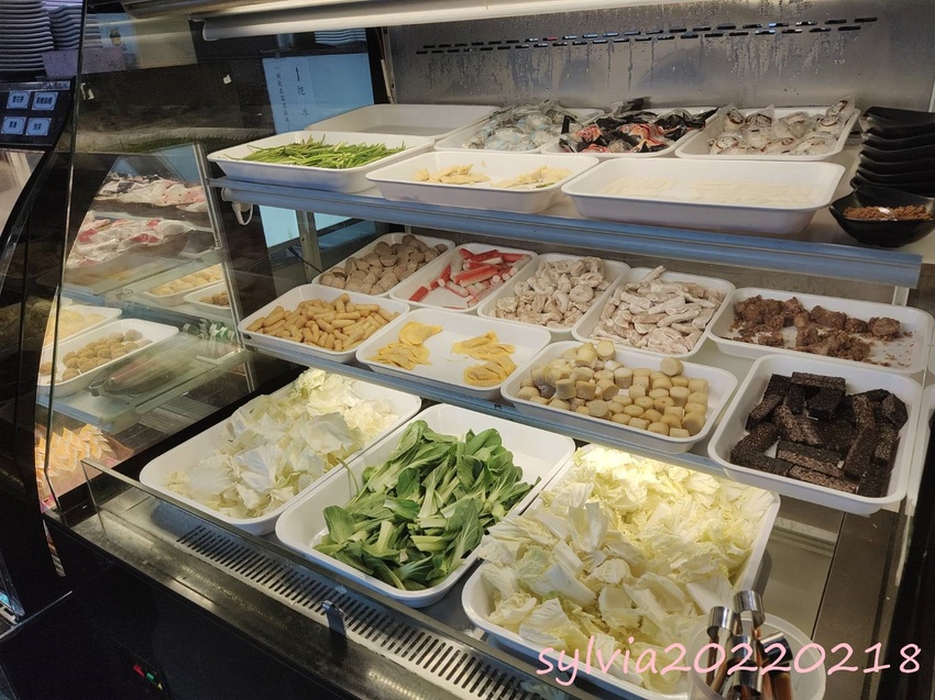 金大鋤壽喜燒,火烤兩吃。