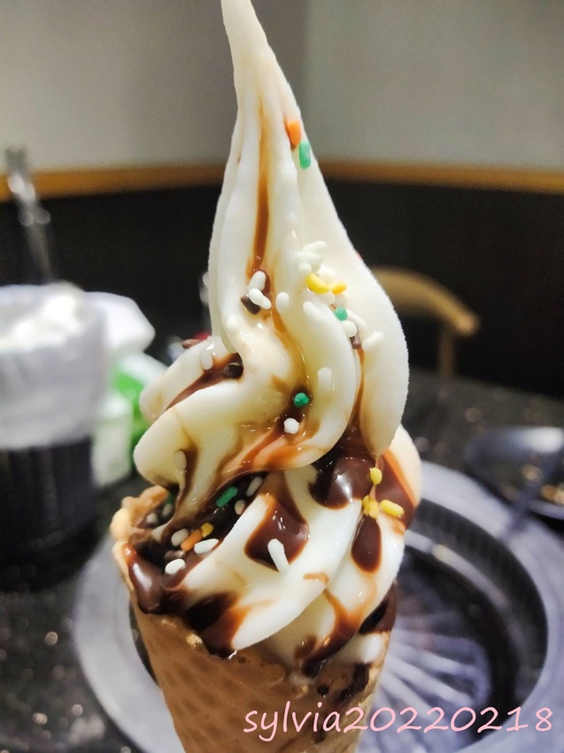 金大鋤壽喜燒,火烤兩吃。