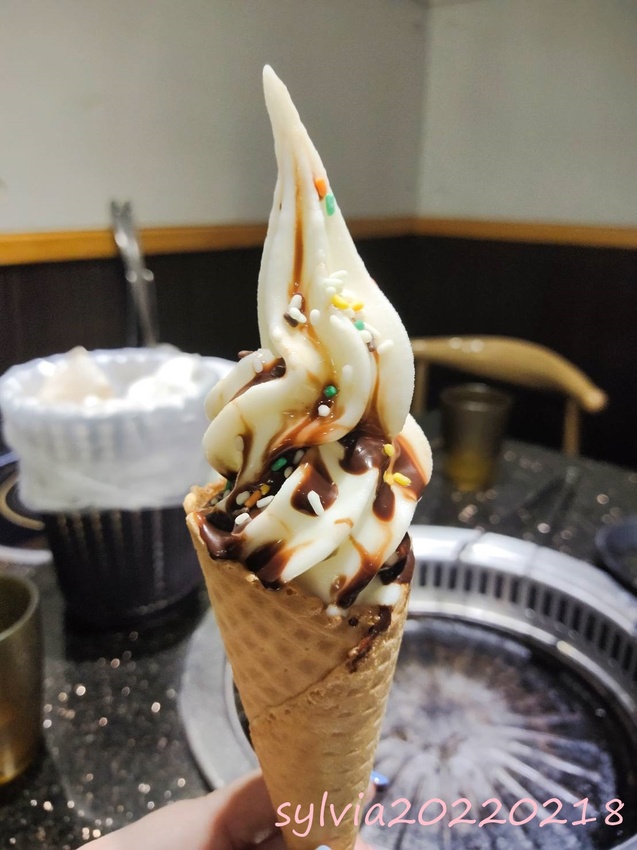 金大鋤壽喜燒,火烤兩吃。