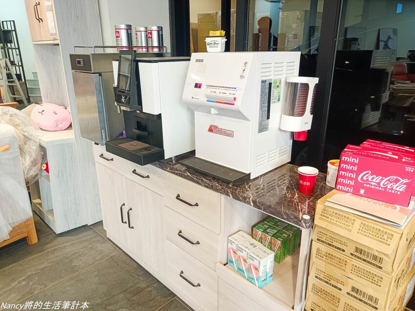 MIT台灣工廠製造直營批發、款式選擇多樣化、可客製化及全台連鎖配送專人服務~