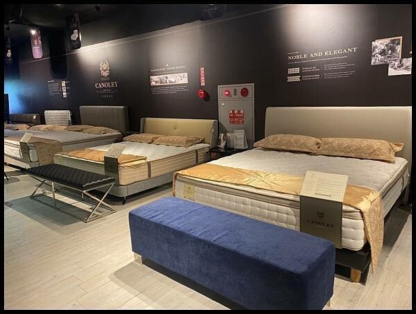 IMG_1438.JPG IMG_1438.JPG