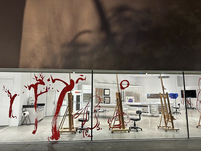 內惟藝術中心(neiwei arts center),白得好美麗,整個空間像是開放式的攝影棚,相信是網美們的樂園。