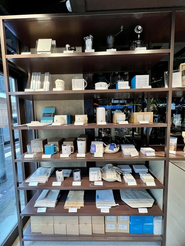 【亞洲,日本,京都】六角 藍瓶咖啡(Blue Bottle Coffee)讓百年歷史的「辻森自行車商會」變身成為老屋咖