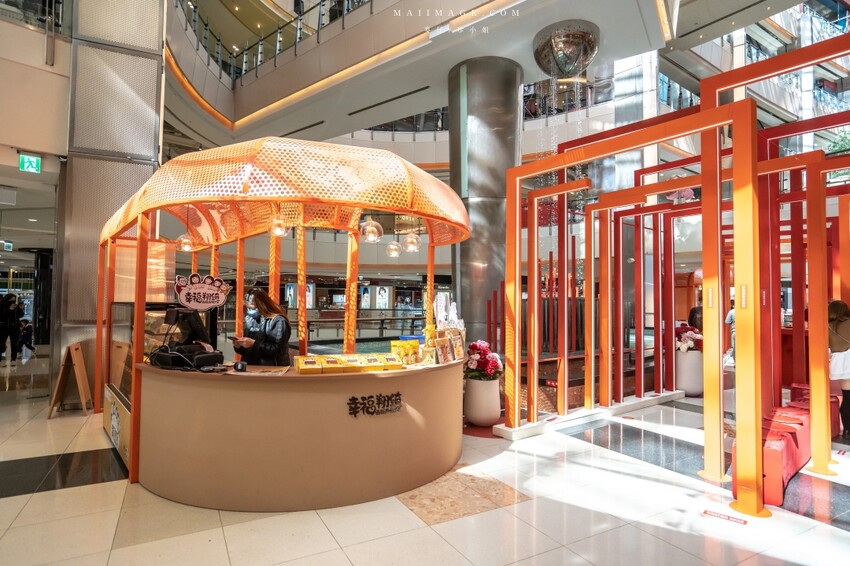 大江國際購物中心Metro walk～桃園青埔必逛購物中心，2023情人節餐廳推薦、桃園賀歲市集一定要帶全家來逛逛