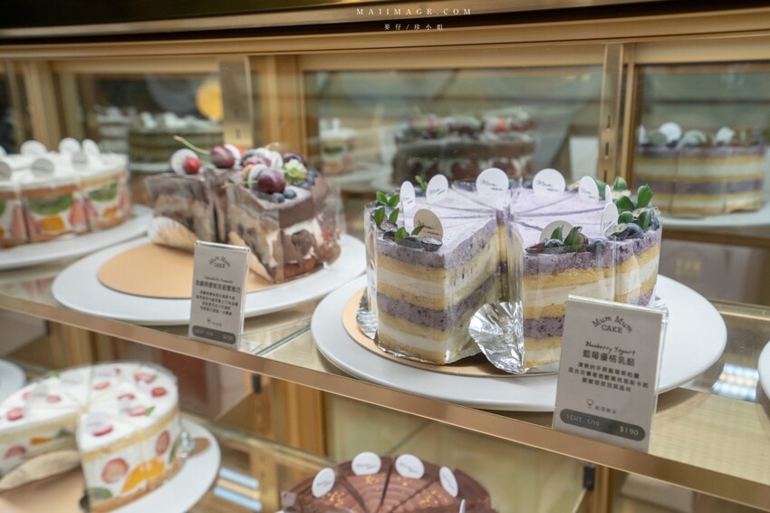 大江國際購物中心Metro walk～桃園青埔必逛購物中心，2023情人節餐廳推薦、桃園賀歲市集一定要帶全家來逛逛