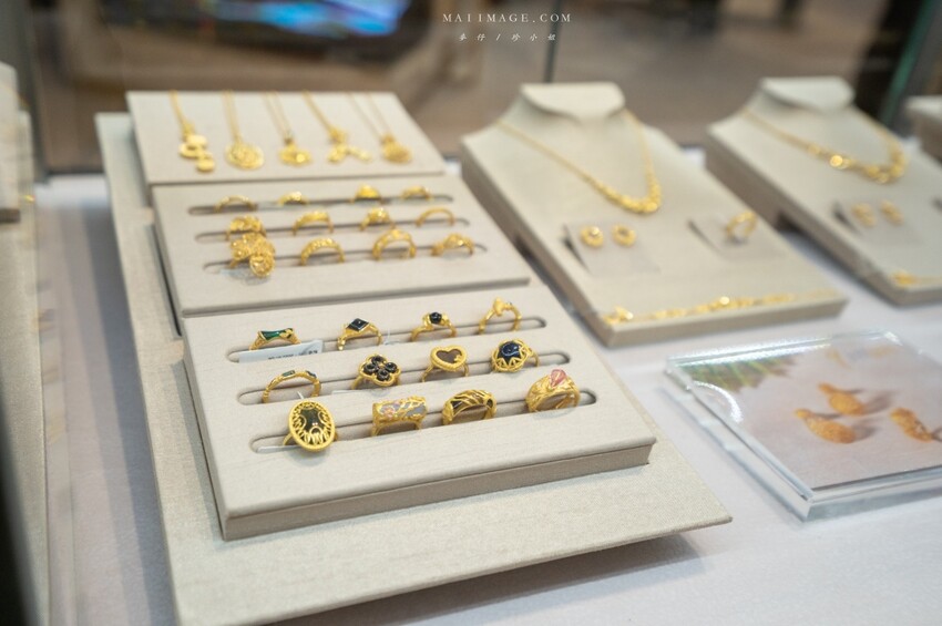 大江國際購物中心Metro walk～桃園青埔必逛購物中心，2023情人節餐廳推薦、桃園賀歲市集一定要帶全家來逛逛