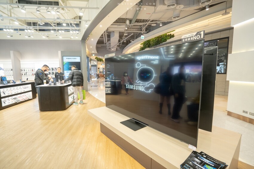 大江國際購物中心Metro walk～桃園青埔必逛購物中心，2023情人節餐廳推薦、桃園賀歲市集一定要帶全家來逛逛