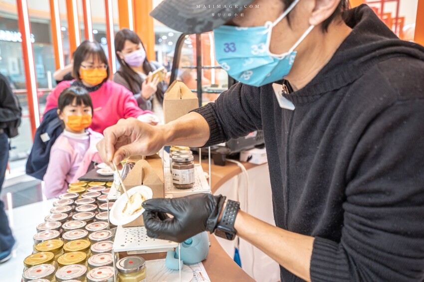 大江國際購物中心Metro walk～桃園青埔必逛購物中心，2023情人節餐廳推薦、桃園賀歲市集一定要帶全家來逛逛