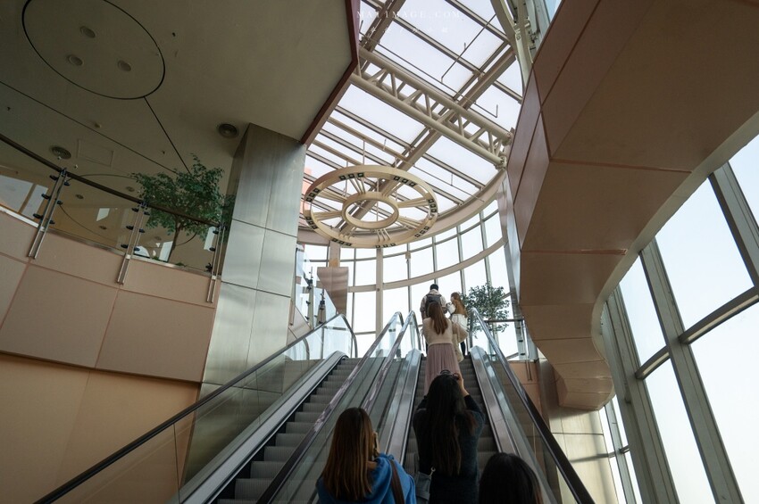 大江國際購物中心Metro walk～桃園青埔必逛購物中心，2023情人節餐廳推薦、桃園賀歲市集一定要帶全家來逛逛