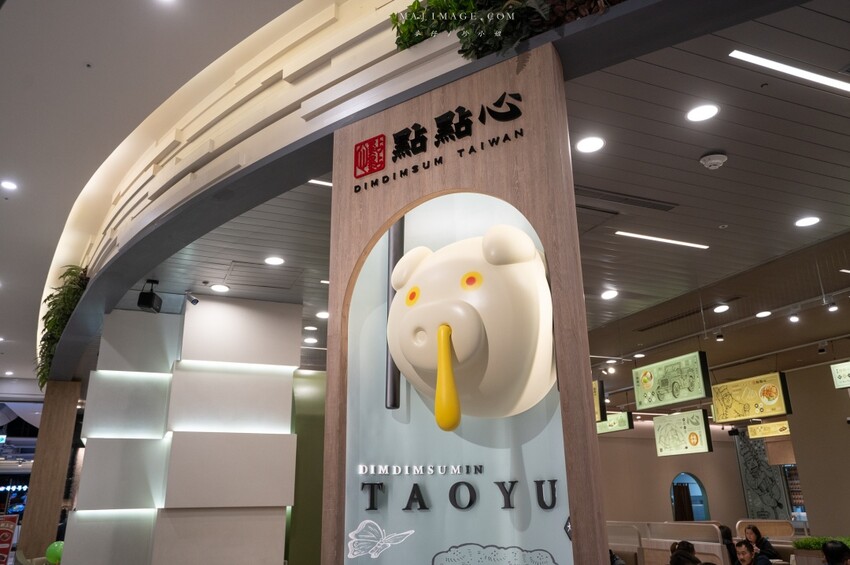 大江國際購物中心Metro walk～桃園青埔必逛購物中心，2023情人節餐廳推薦、桃園賀歲市集一定要帶全家來逛逛