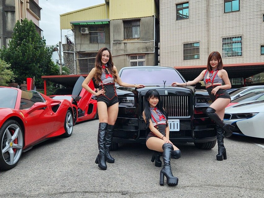 台中少見頂級超跑一字排開！過火祈福超熱鬧，還可以近距離合照