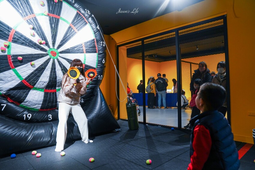 【宜蘭蘇澳│景點】歪歪球。2023宜蘭最新親子景點，12種球類創意遊戲，小孩大人都玩瘋，適合雨天備案