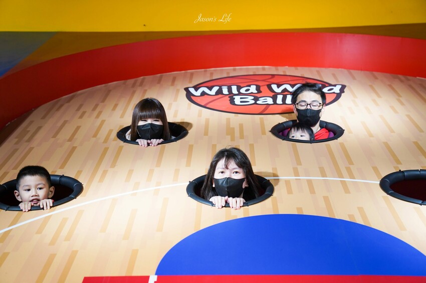 【宜蘭蘇澳│景點】歪歪球。2023宜蘭最新親子景點，12種球類創意遊戲，小孩大人都玩瘋，適合雨天備案