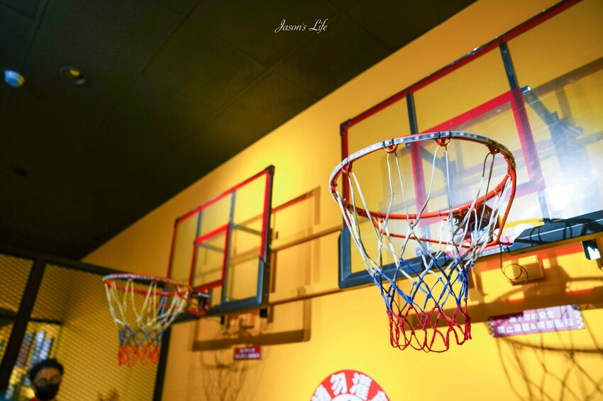 【宜蘭蘇澳│景點】歪歪球。2023宜蘭最新親子景點，12種球類創意遊戲，小孩大人都玩瘋，適合雨天備案