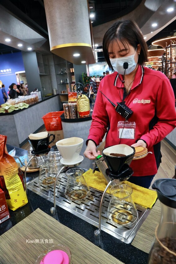 嘉義品皇咖啡觀光工廠｜嘉義景點免費門票，品皇咖啡觀光工廠大崙場，多款經典咖啡試喝