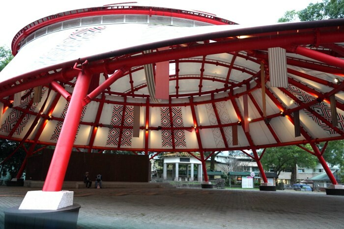 沙發后花園，公益團體、親子旅遊餐廳–焢窯／輕旅行／食農教育。