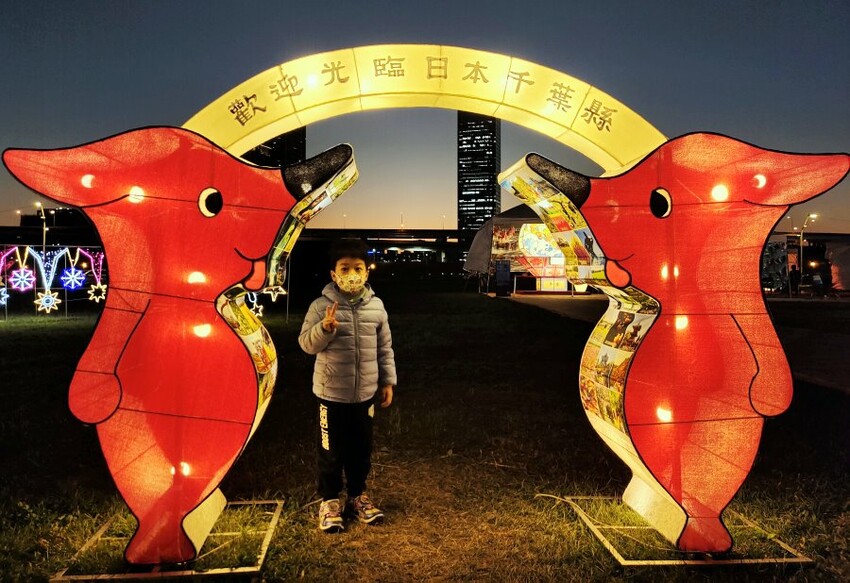 【2023新北燈會】8米高主燈太空兔超好拍!含交通停車、展演資訊!