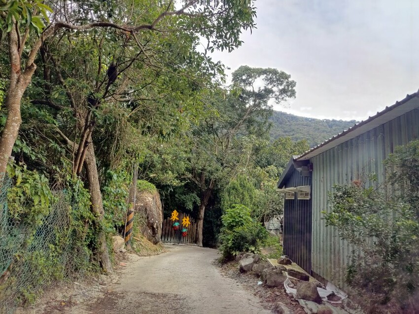 【台北內湖】東林草莓園．採草莓+果醬DIY+手繪鬆餅超促咪!