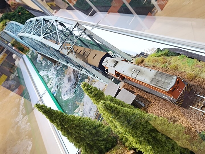 寒假火車遊-迷你鐵道特展 ≤臺灣鐵道模型=新竹站=到了!! 寒假火車遊-迷你鐵道特展 ≤臺灣鐵道模型=新竹站=到了!!