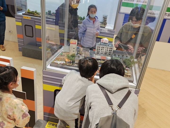 寒假火車遊-迷你鐵道特展 ≤臺灣鐵道模型=新竹站=到了!! 寒假火車遊-迷你鐵道特展 ≤臺灣鐵道模型=新竹站=到了!!