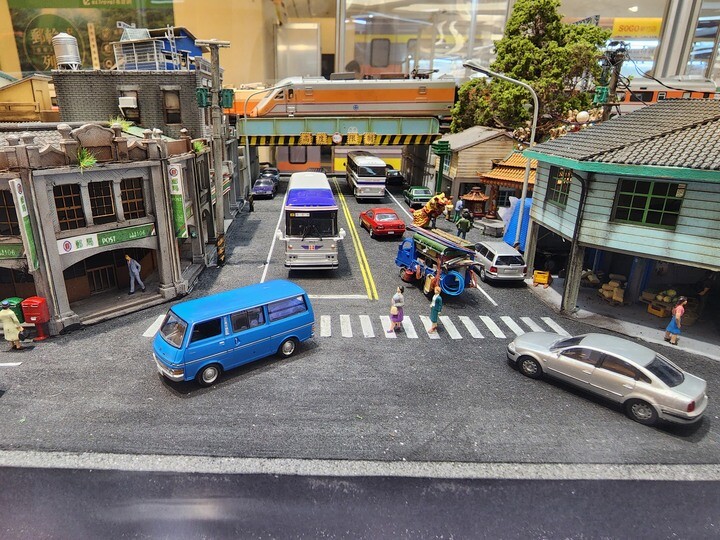 寒假火車遊-迷你鐵道特展 ≤臺灣鐵道模型=新竹站=到了!! 寒假火車遊-迷你鐵道特展 ≤臺灣鐵道模型=新竹站=到了!!