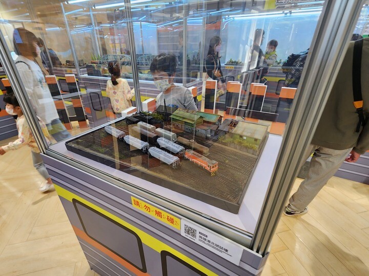 寒假火車遊-迷你鐵道特展 ≤臺灣鐵道模型=新竹站=到了!! 寒假火車遊-迷你鐵道特展 ≤臺灣鐵道模型=新竹站=到了!!