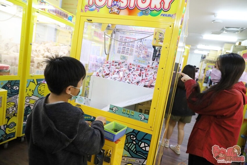 無檔板人氣爆棚好夾的娃娃機店，還有30元夾物金免費拿