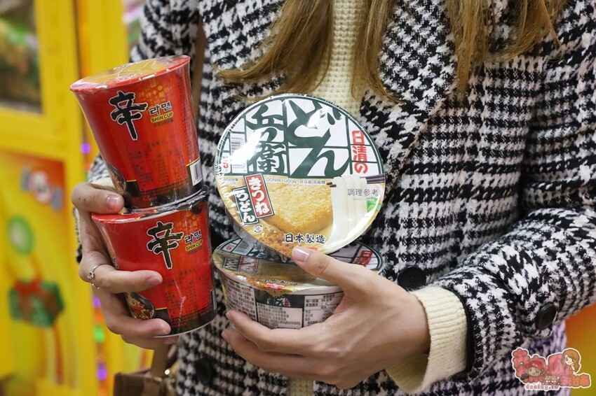 【台南娛樂】夾舖子遊樂園!復華夜市旁的24小時娃娃機店,讓你免費夾10次就是爽~ - 熱血玩台南。跳躍新世界