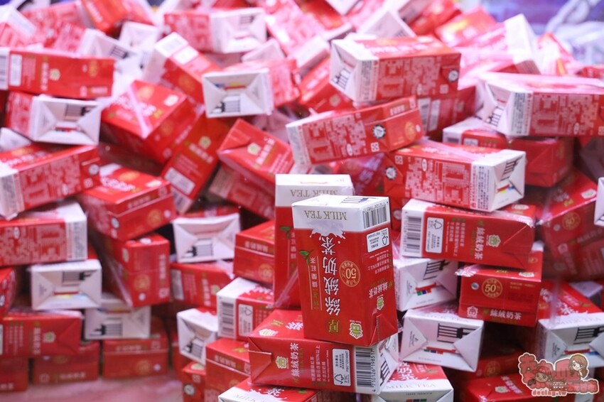 【台南娛樂】夾舖子遊樂園!復華夜市旁的24小時娃娃機店,讓你免費夾10次就是爽~ - 熱血玩台南。跳躍新世界