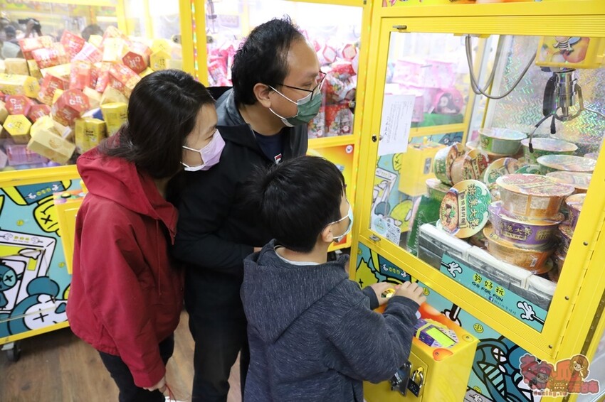 無檔板人氣爆棚好夾的娃娃機店，還有30元夾物金免費拿