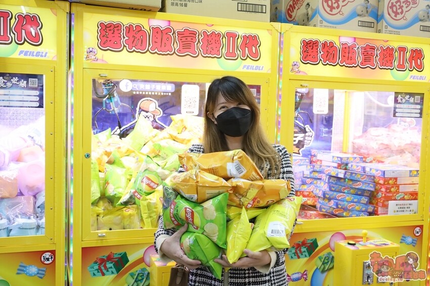 【台南娛樂】夾舖子遊樂園!復華夜市旁的24小時娃娃機店,讓你免費夾10次就是爽~ - 熱血玩台南。跳躍新世界