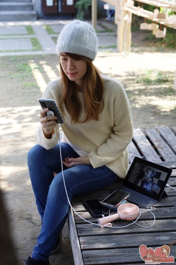 MOZTECH 萬能充 PRO多功能五合一行動電源！旅行出遊神器，一機在手輕巧又便利 - 熱血玩台南。跳躍新世界