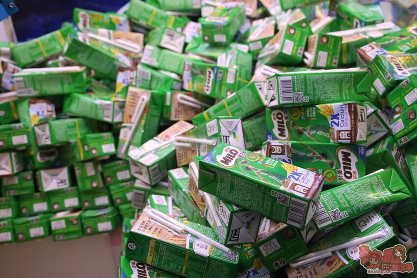 【台南娛樂】夾舖子遊樂園!復華夜市旁的24小時娃娃機店,讓你免費夾10次就是爽~ - 熱血玩台南。跳躍新世界