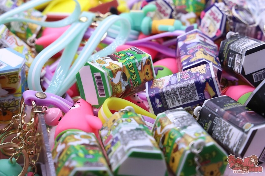 【台南娛樂】夾舖子遊樂園!復華夜市旁的24小時娃娃機店,讓你免費夾10次就是爽~ - 熱血玩台南。跳躍新世界