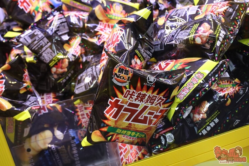 【台南娛樂】夾舖子遊樂園!復華夜市旁的24小時娃娃機店,讓你免費夾10次就是爽~ - 熱血玩台南。跳躍新世界