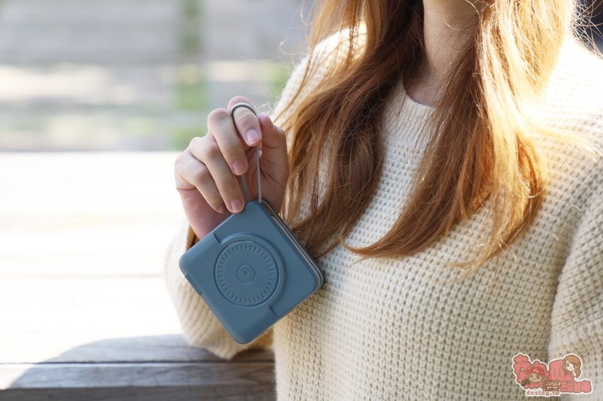 MOZTECH 萬能充 PRO多功能五合一行動電源！旅行出遊神器，一機在手輕巧又便利 - 熱血玩台南。跳躍新世界