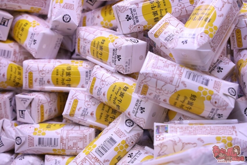 【台南娛樂】夾舖子遊樂園!復華夜市旁的24小時娃娃機店,讓你免費夾10次就是爽~ - 熱血玩台南。跳躍新世界