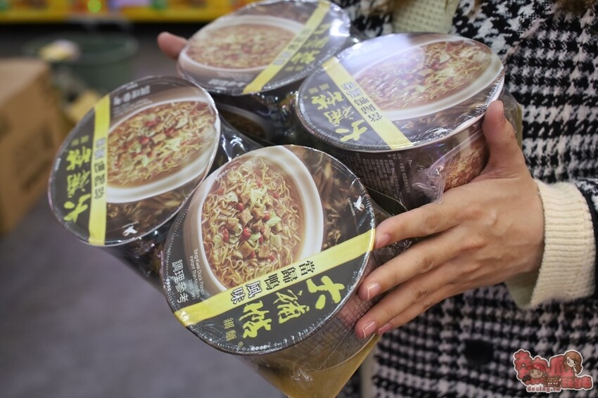 【台南娛樂】夾舖子遊樂園!復華夜市旁的24小時娃娃機店,讓你免費夾10次就是爽~ - 熱血玩台南。跳躍新世界