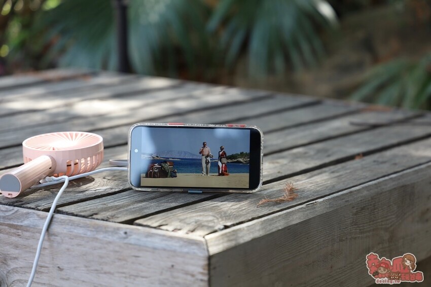 MOZTECH 萬能充 PRO多功能五合一行動電源！旅行出遊神器，一機在手輕巧又便利 - 熱血玩台南。跳躍新世界