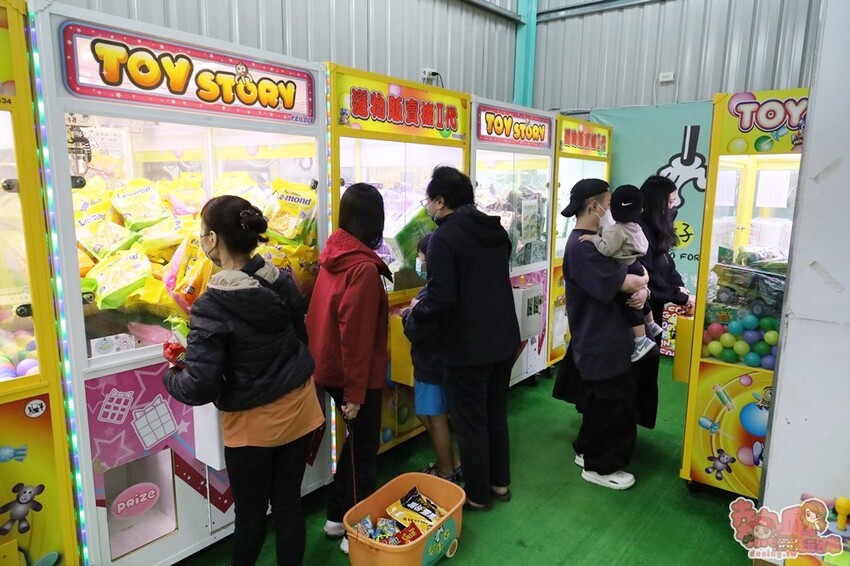 無檔板人氣爆棚好夾的娃娃機店，還有30元夾物金免費拿