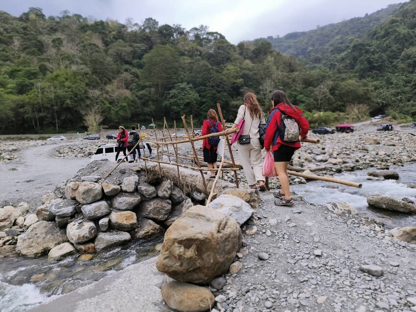 31303.jpg - 【宜蘭】超chill的梵梵野溪溫泉。岩壁+超大池溫泉還有溫度控制超厲害的