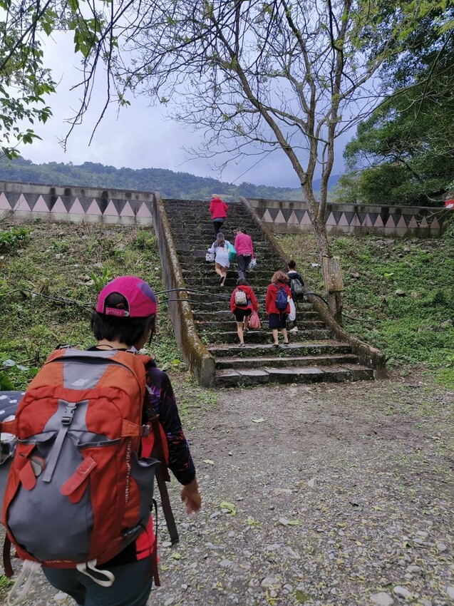 31060.jpg - 【宜蘭】超chill的梵梵野溪溫泉。岩壁+超大池溫泉還有溫度控制超厲害的