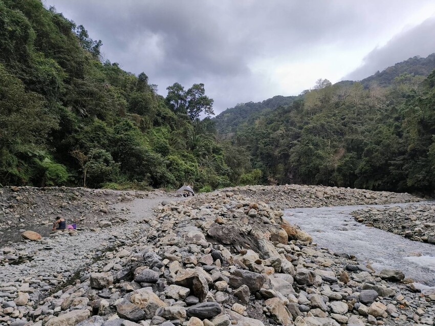 31300.jpg - 【宜蘭】超chill的梵梵野溪溫泉。岩壁+超大池溫泉還有溫度控制超厲害的