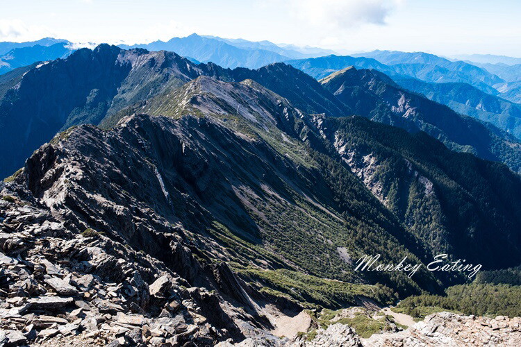 【玉山主峰單攻】一日單攻台灣最高峰，新手百岳攻略行前準備，申請、交通、裝備 - 貪吃猴的幻想