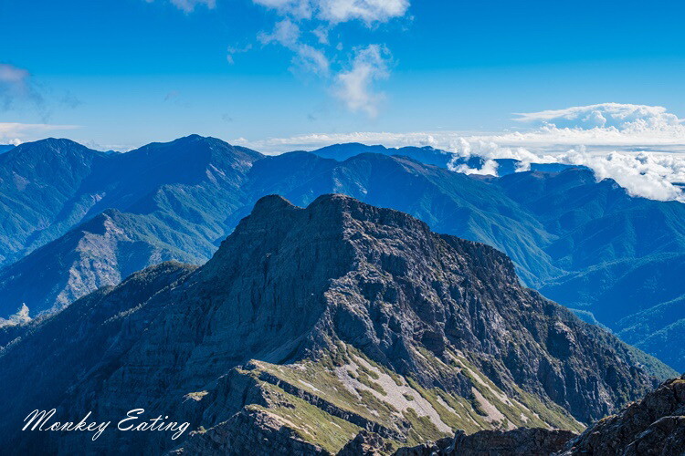 【玉山主峰單攻】一日單攻台灣最高峰，新手百岳攻略行前準備，申請、交通、裝備 - 貪吃猴的幻想