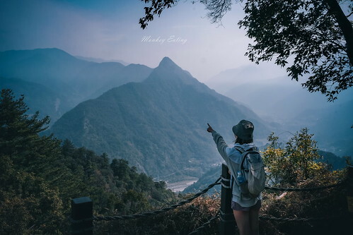【玉山主峰單攻】一日單攻台灣最高峰，新手百岳攻略行前準備，申請、交通、裝備 - 貪吃猴的幻想