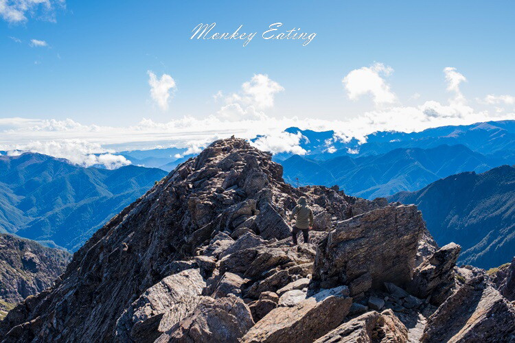 【玉山主峰單攻】一日單攻台灣最高峰，新手百岳攻略行前準備，申請、交通、裝備 - 貪吃猴的幻想