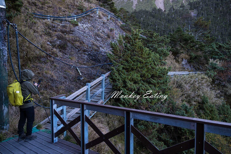 【玉山主峰單攻】一日單攻台灣最高峰，新手百岳攻略行前準備，申請、交通、裝備 - 貪吃猴的幻想