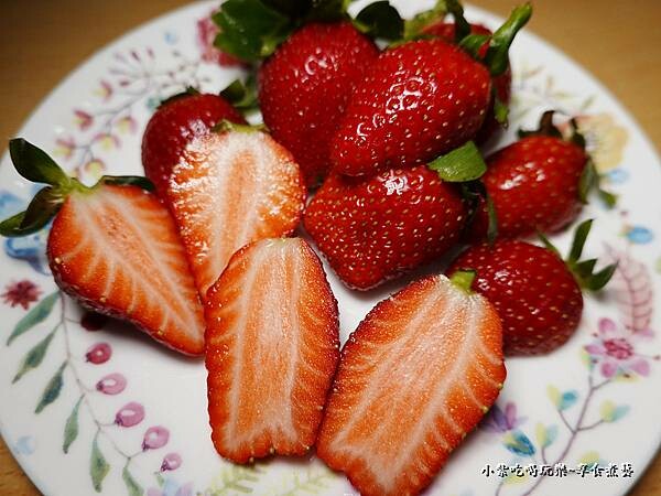 採5天後的草莓-舞夜天草莓園 (1).jpg