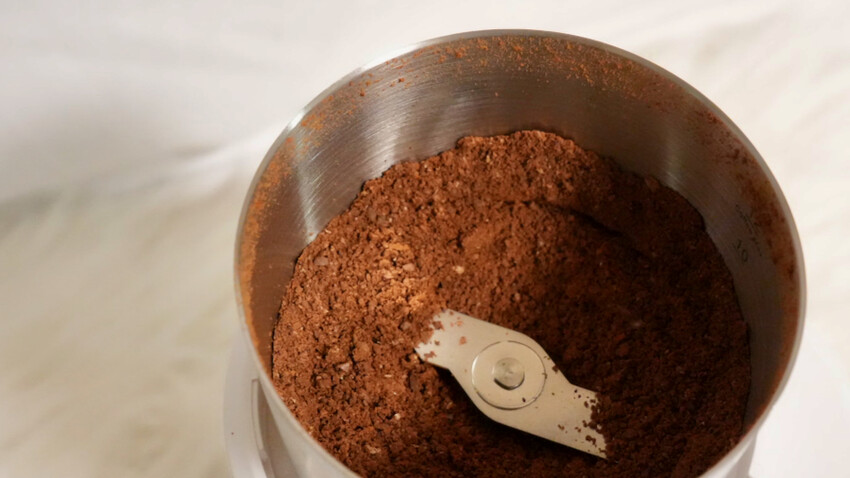 [開箱] 日本富力森電動咖啡磨豆機 使用心得｜10秒快速輕鬆磨咖啡豆！